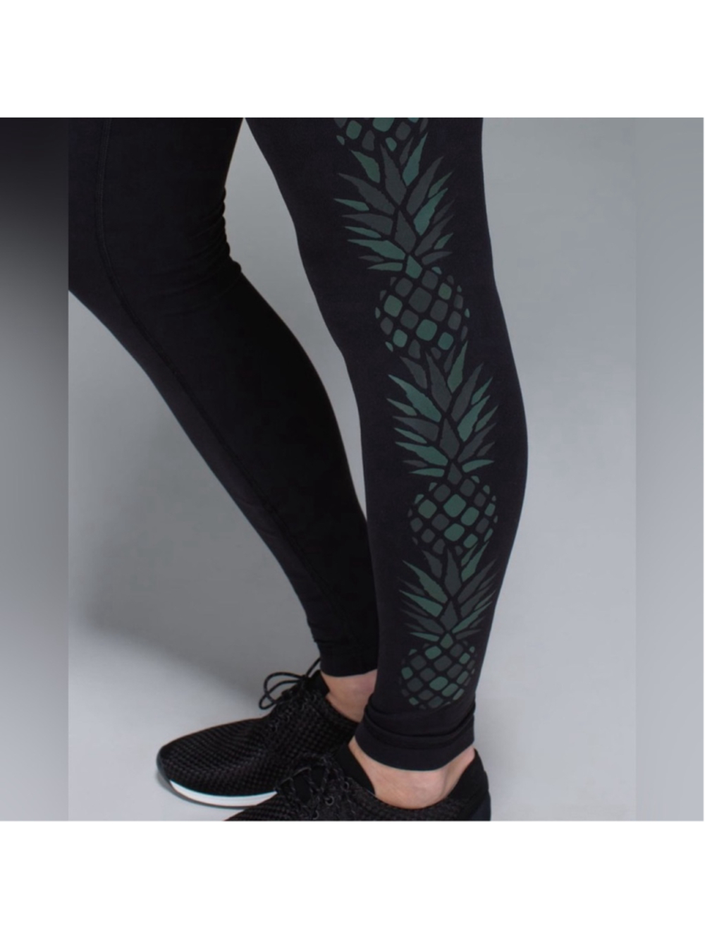 Lululemon Wunder Under Leggings Black Iridescent Pineapple Design Sz 6 Tall EUC